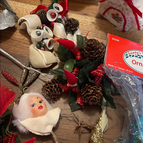 Assortment of Vintage Christmas candle rings, corsages, ornaments, and decor - Picture 5 of 8